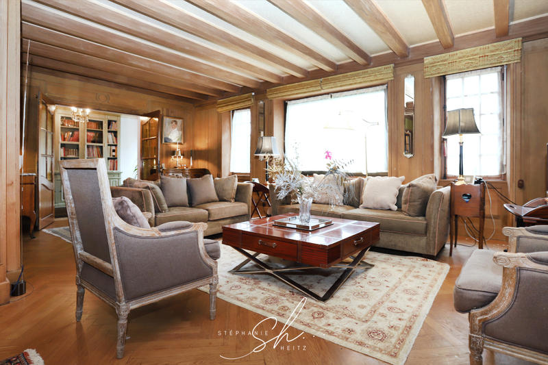 Maison - 380 m² - 14 pièces