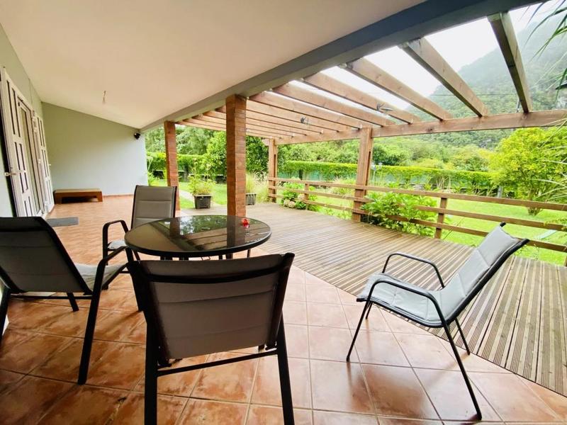 Maison - 190 m² - 6 pièces