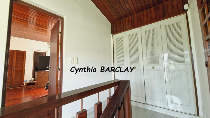 Maison d'architecte - 179 m² - 9 pièces