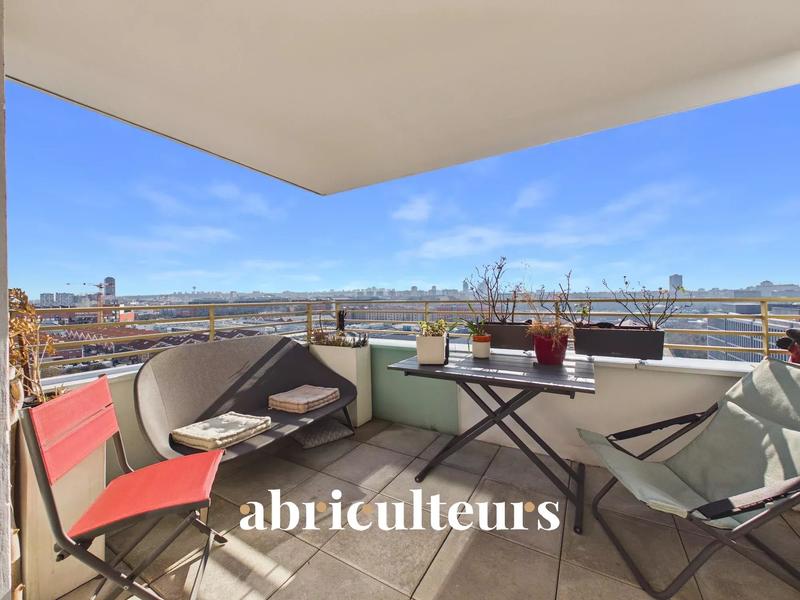 Appartement - 105 m² - 5 pièces