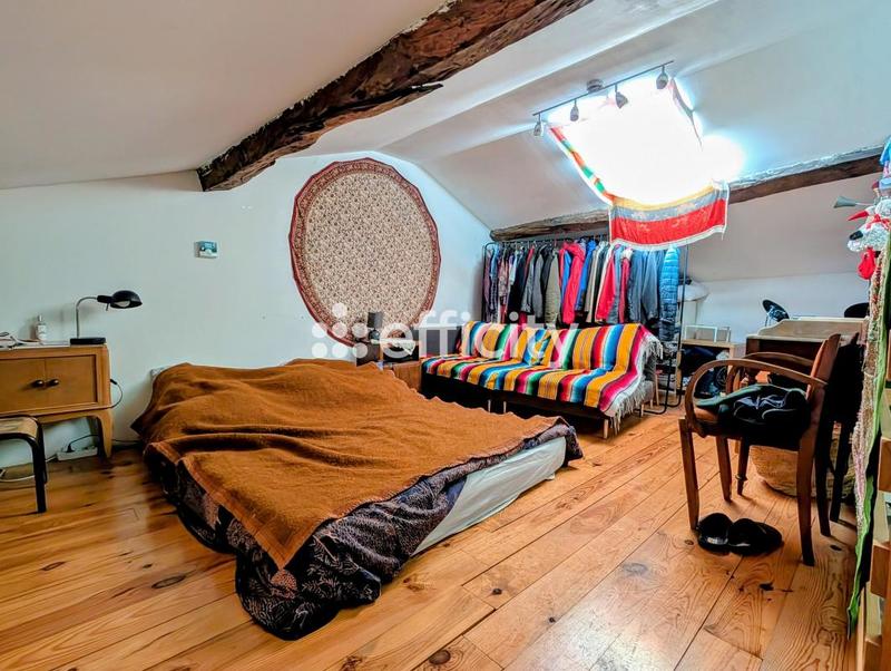 Maison - 205 m² - 10 pièces