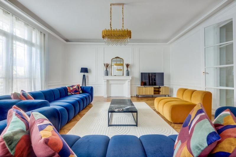 Appartement - 279 m² - 8 pièces