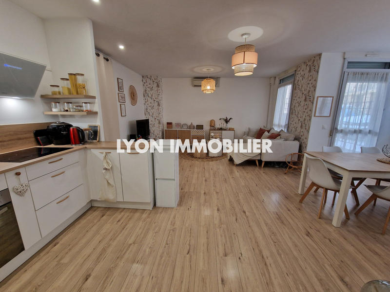 Appartement - 84 m² - 4 pièces