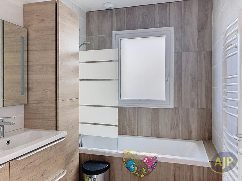 Maison - 114 m² - 5 pièces