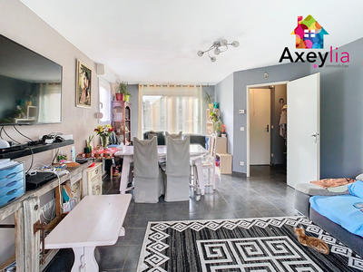 Maison - 91 m² - 4 pièces