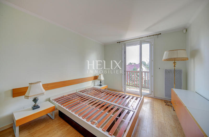 Maison - 141 m² - 7 pièces