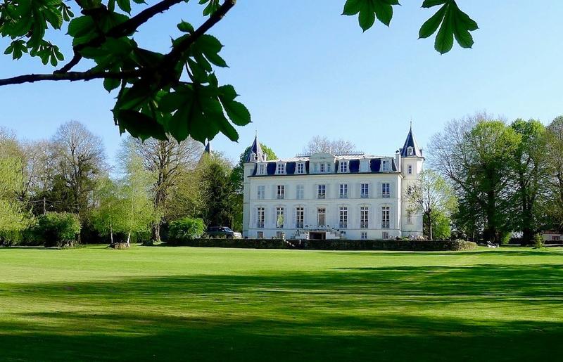 Manoir - 990 m² - 12 pièces