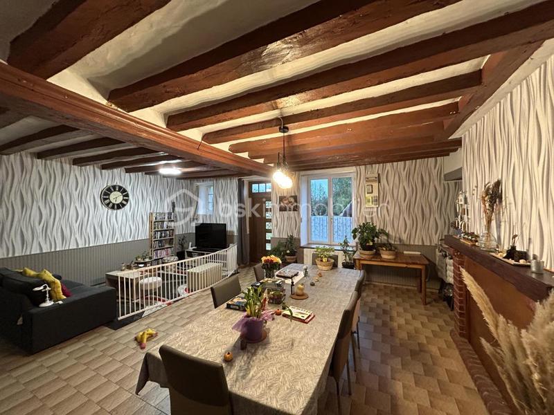 Maison traditionnelle - 160 m² - 6 pièces