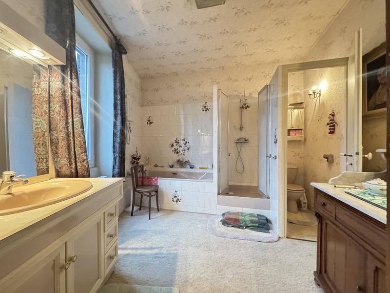 Maison ancienne - 194 m² - 5 pièces