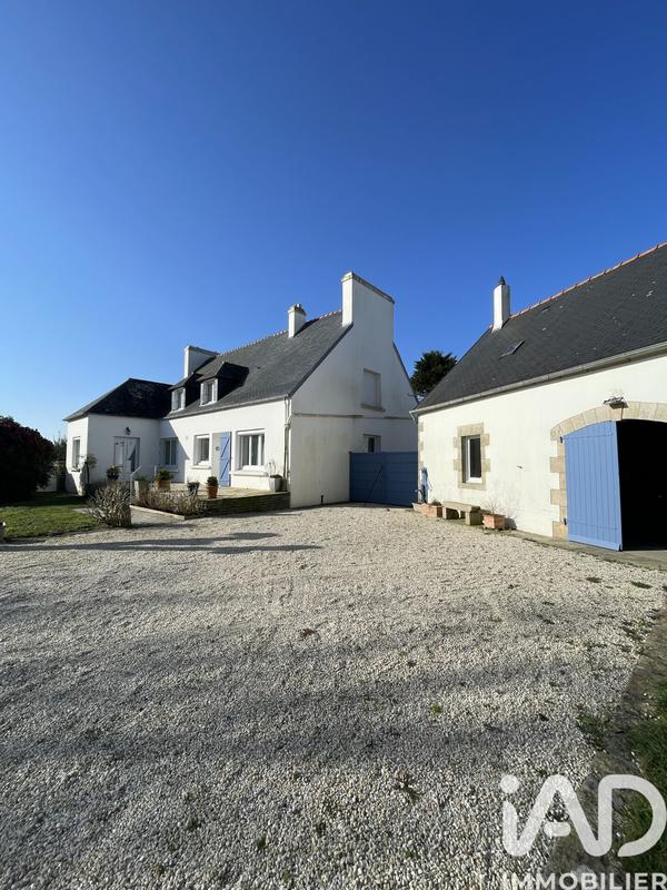 Maison - 281 m² - 11 pièces