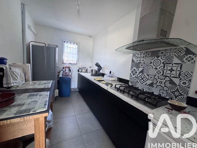 Maison - 219 m² - 6 pièces