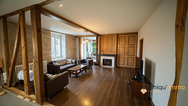 Maison ancienne - 207 m² - 8 pièces