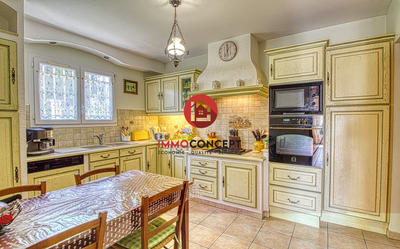 Villa - 140 m² - 5 pièces