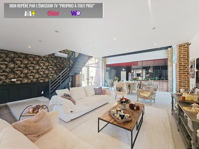 Maison - 250 m² - 9 pièces