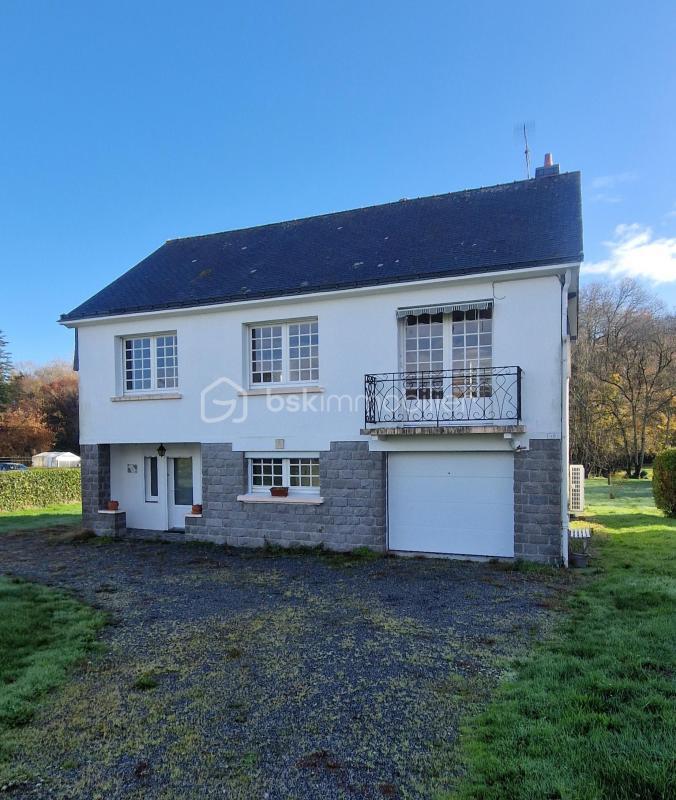 Demeure - 90 m² - 6 pièces