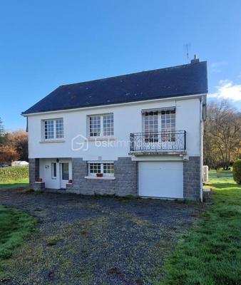 Demeure - 90 m² - 6 pièces