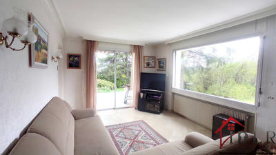 Maison - 251 m² - 9 pièces