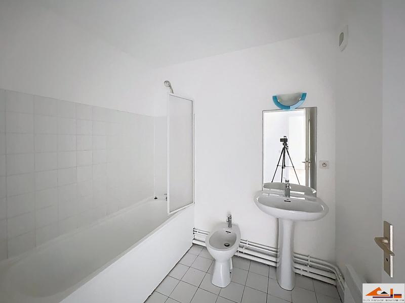 Appartement - 85 m² - 4 pièces