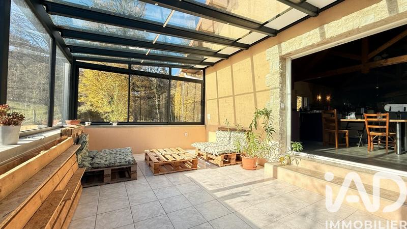 Maison - 290 m² - 9 pièces