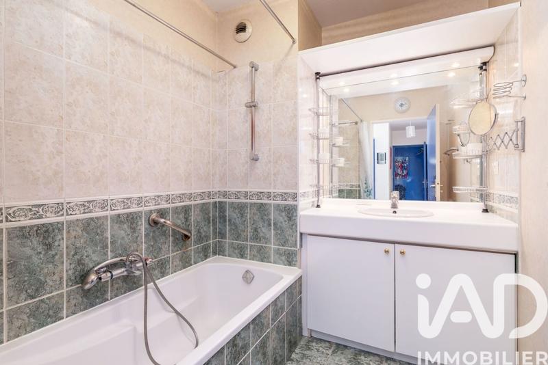 Appartement - 93 m² - 4 pièces