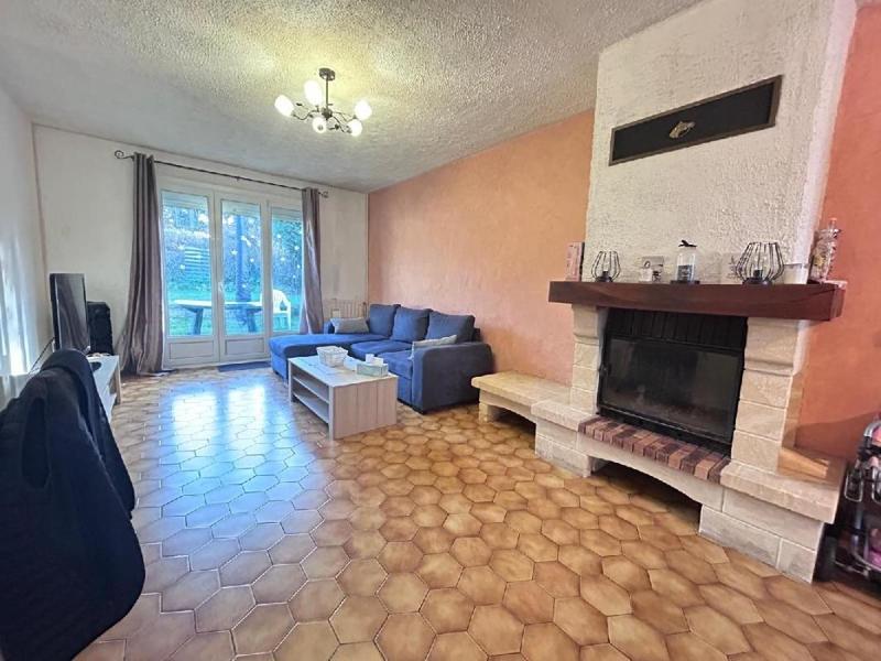 Maison - 96 m² - 5 pièces