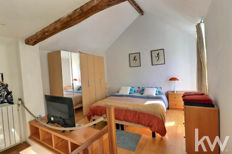 Maison - 225 m² - 7 pièces