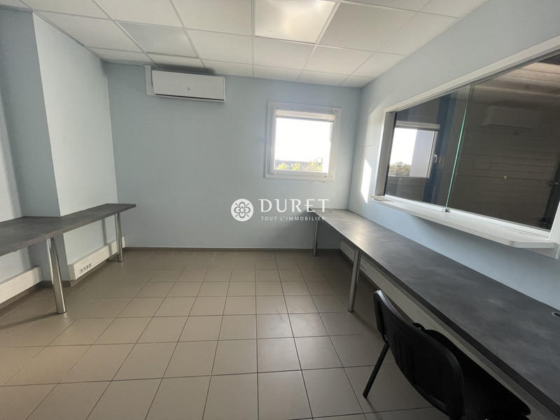 Local d'activités - 3 500 m²