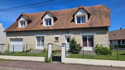 Maison - 170 m² - 9 pièces