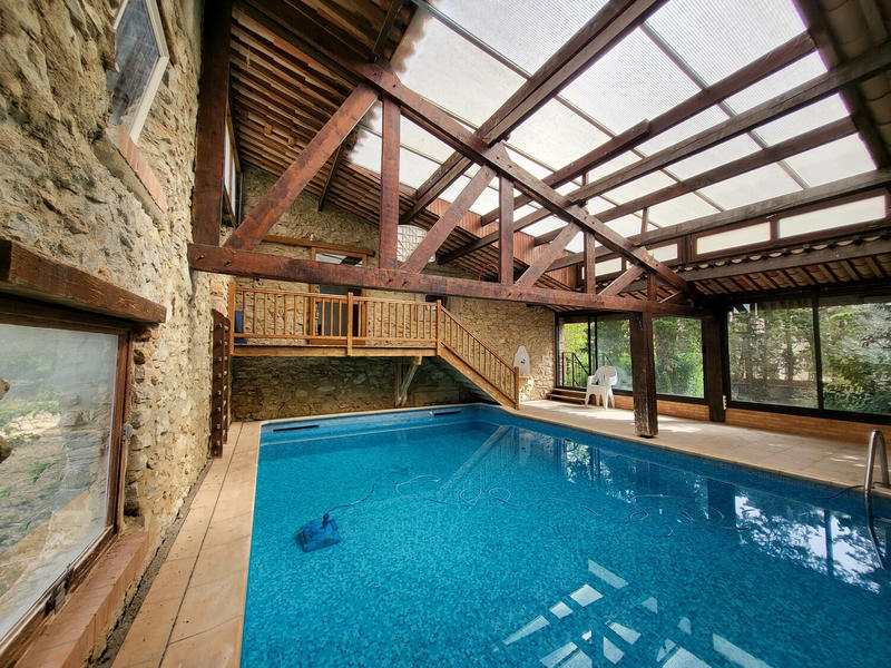 Maison - 436 m² - 15 pièces