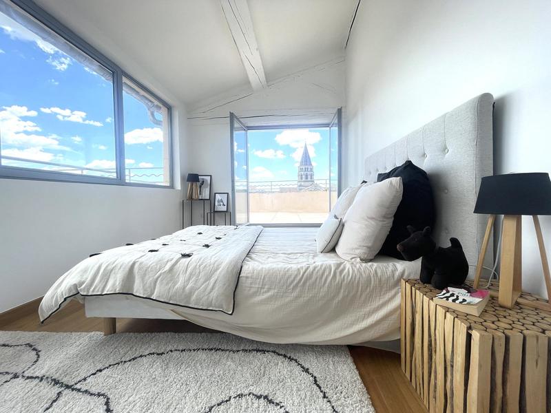 Appartement - 95 m² - 4 pièces