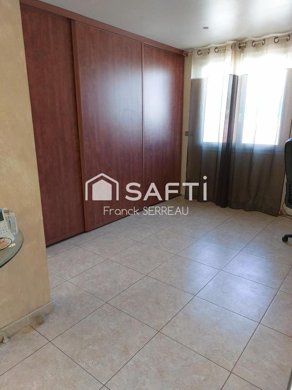 Maison - 200 m² - 7 pièces