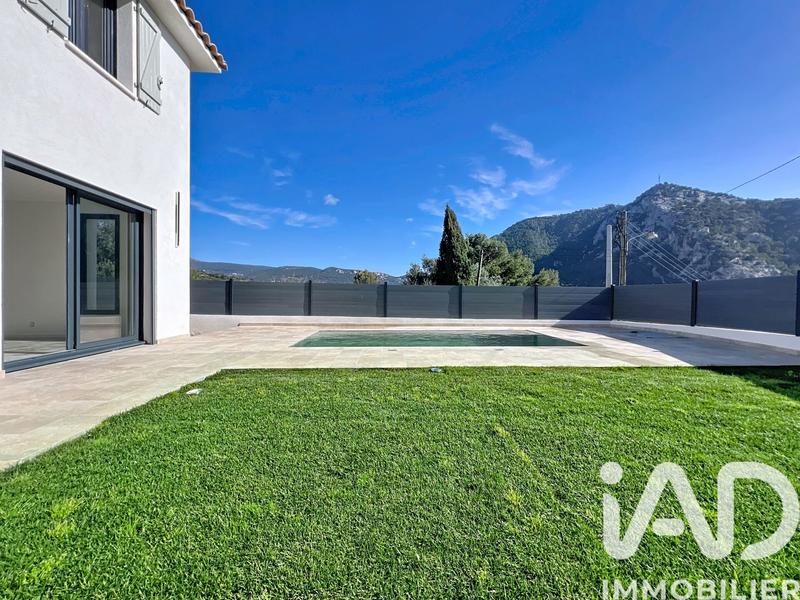 Maison - 121 m² - 4 pièces