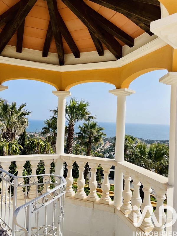 Maison - 732 m² - 20 pièces