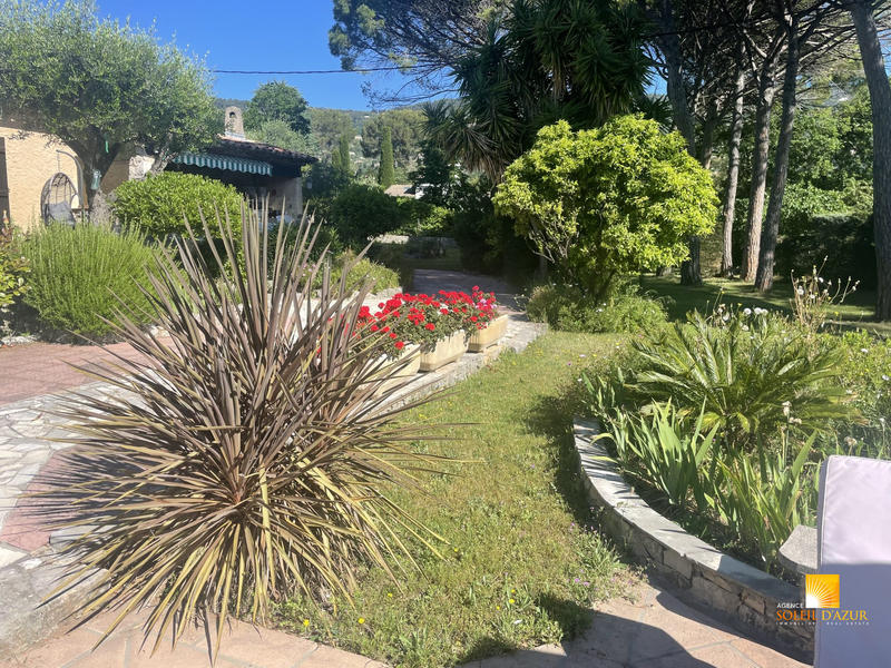 Maison - 195 m² - 5 pièces