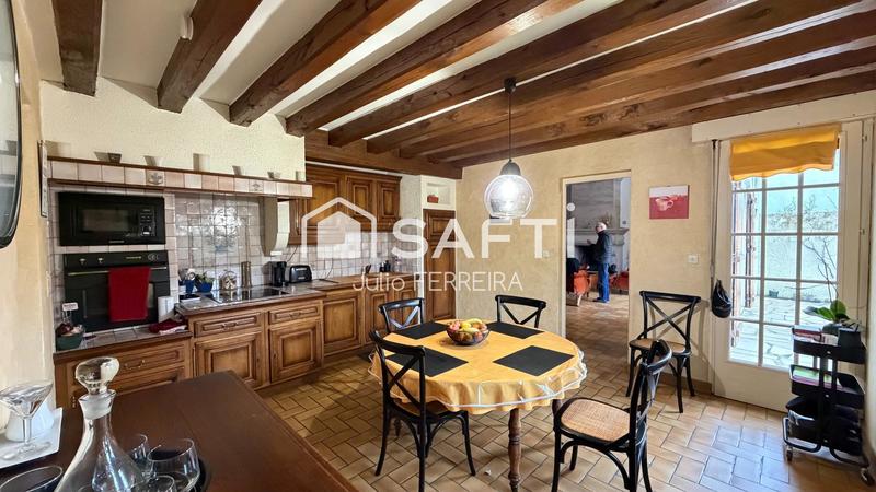 Maison - 177 m² - 7 pièces