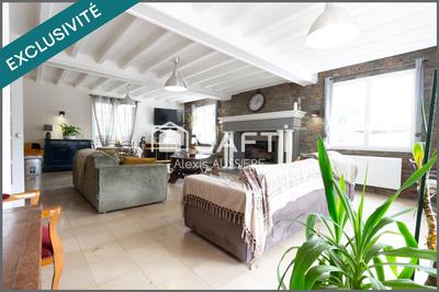 Maison - 384 m² - 12 pièces