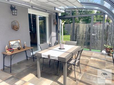 Maison contemporaine - 105 m² - 6 pièces