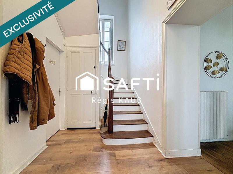 Maison - 220 m² - 8 pièces