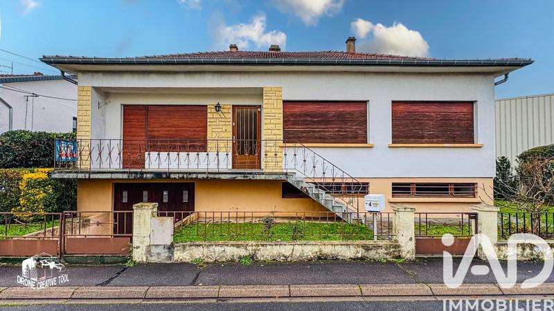 Maison - 90 m² - 5 pièces