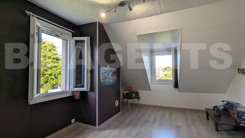 Maison traditionnelle - 126 m² - 7 pièces