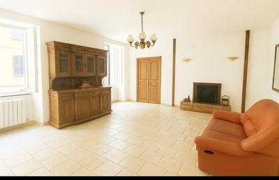 Appartement - 110 m² - 4 pièces