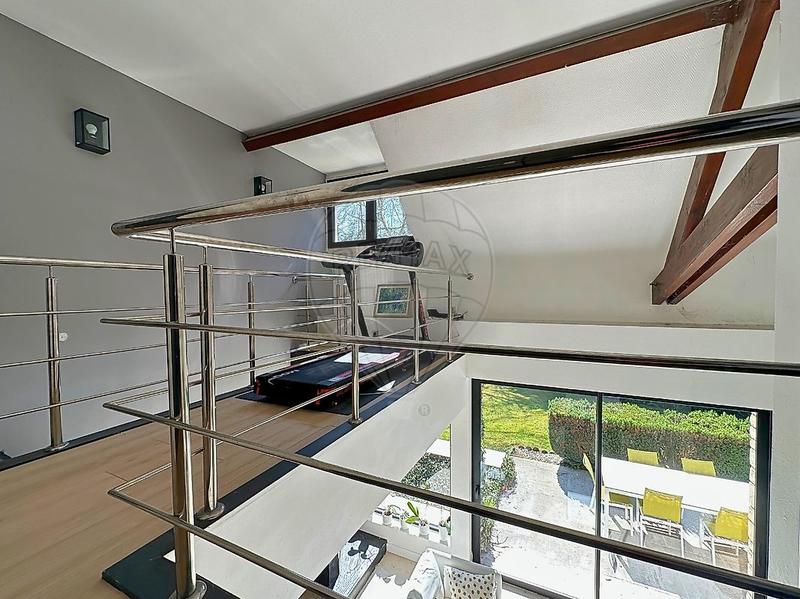 Maison - 175 m² - 8 pièces