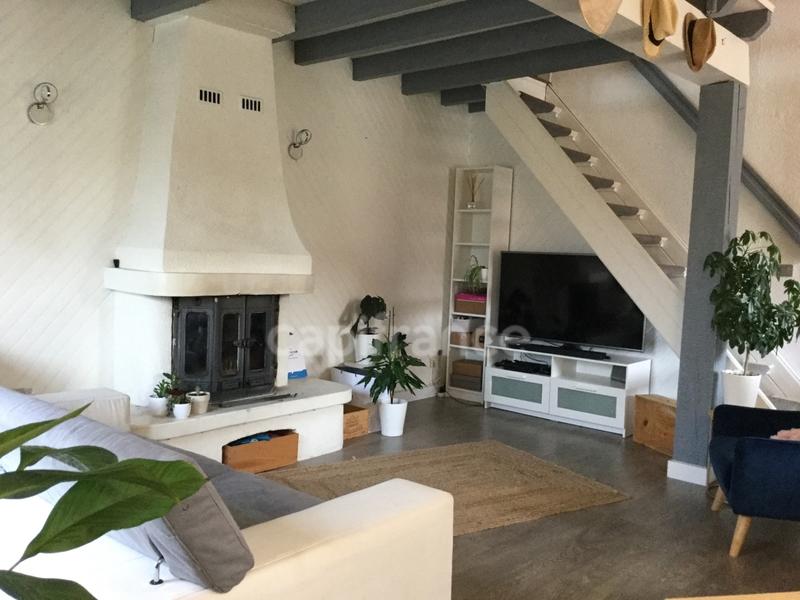 Maison - 104 m² - 4 pièces