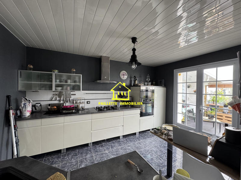 Maison - 170 m² - 5 pièces