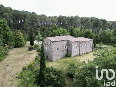 Maison - 404 m² - 12 pièces