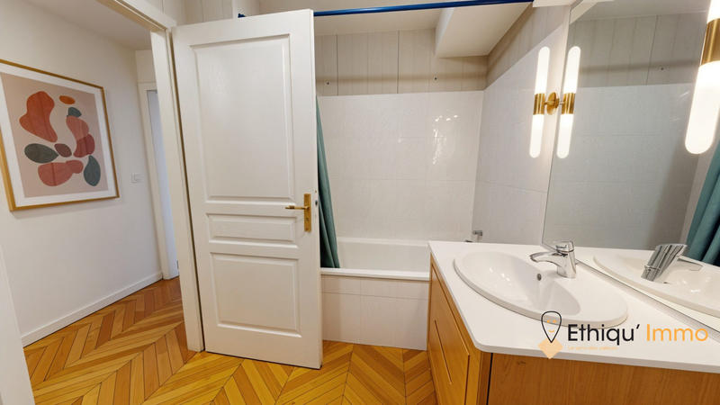 Appartement - 75 m² - 3 pièces