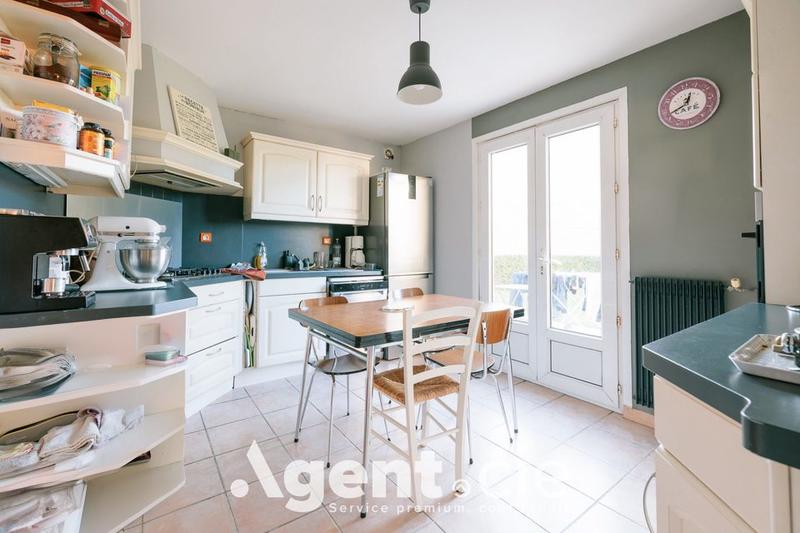 Maison - 100 m² - 6 pièces