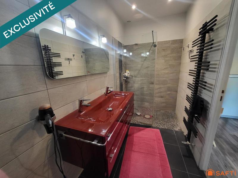 Maison - 300 m² - 5 pièces