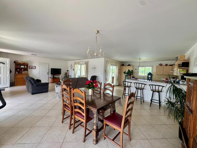 Maison - 190 m² - 6 pièces