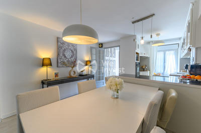 Maison - 98 m² - 5 pièces